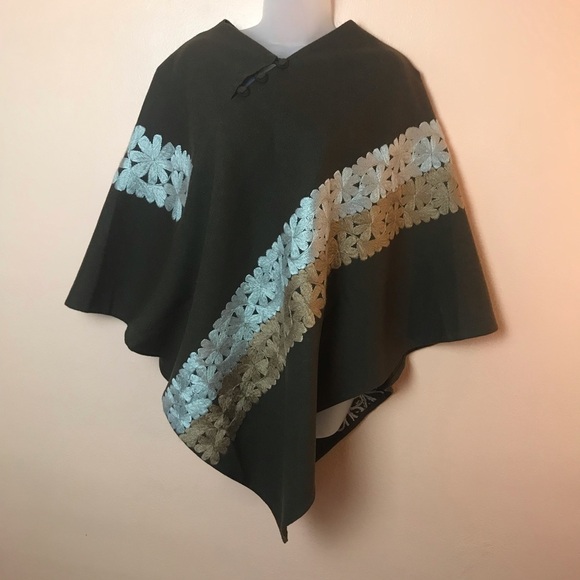 Olga Fisch Brown Floral Embroidered Wool Poncho OS - Picture 1 of 7